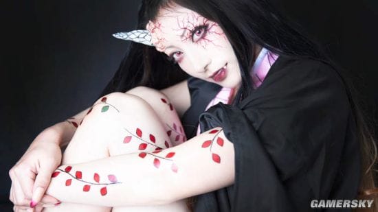 COS《鬼灭之刃》的九位日本女星 祢豆子从小到大