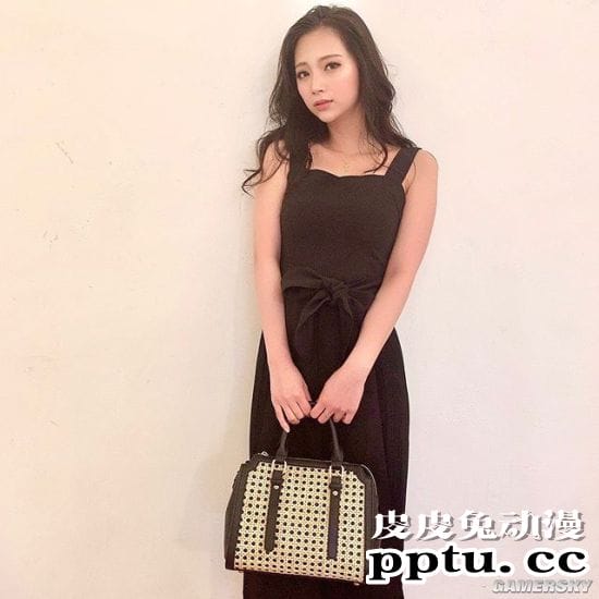 女大学生出道写真偶像 高学历樱花妹街山美穗