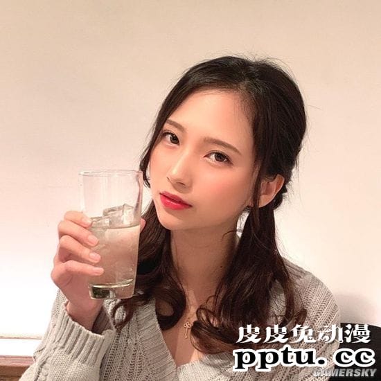 女大学生出道写真偶像 高学历樱花妹街山美穗