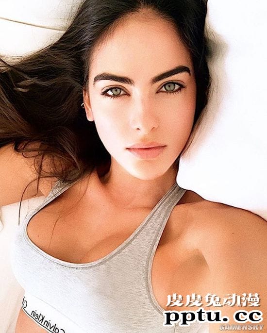 修长身姿简直是性感化身 哥伦比亚绝色模特美照再临