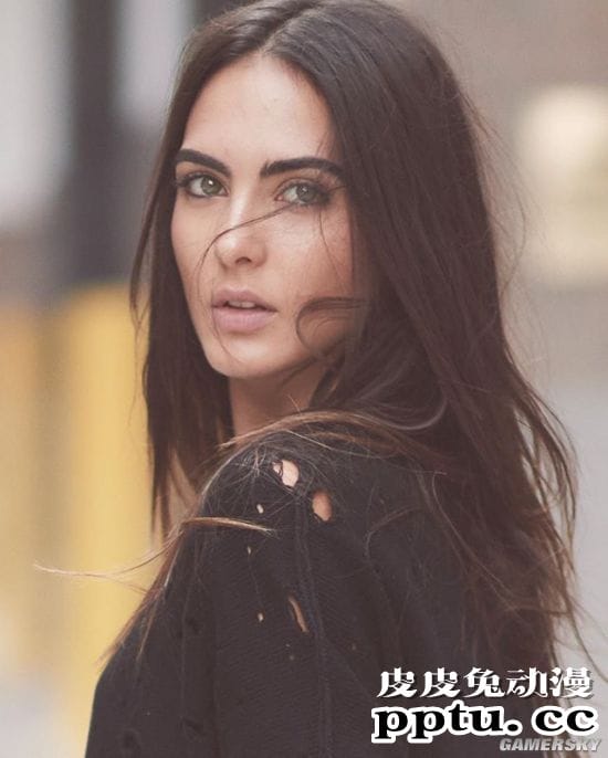 修长身姿简直是性感化身 哥伦比亚绝色模特美照再临