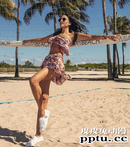 修长身姿简直是性感化身 哥伦比亚绝色模特美照再临