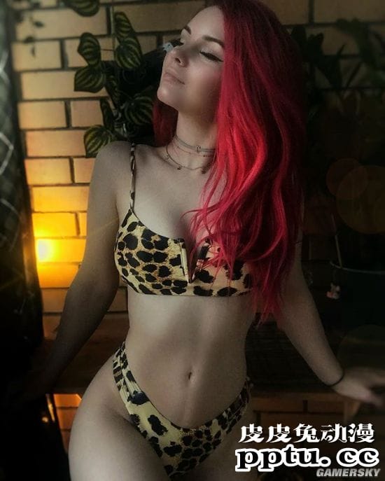 俄妹COS《LOL》KDA女团伊芙琳 深V及腰完美还原