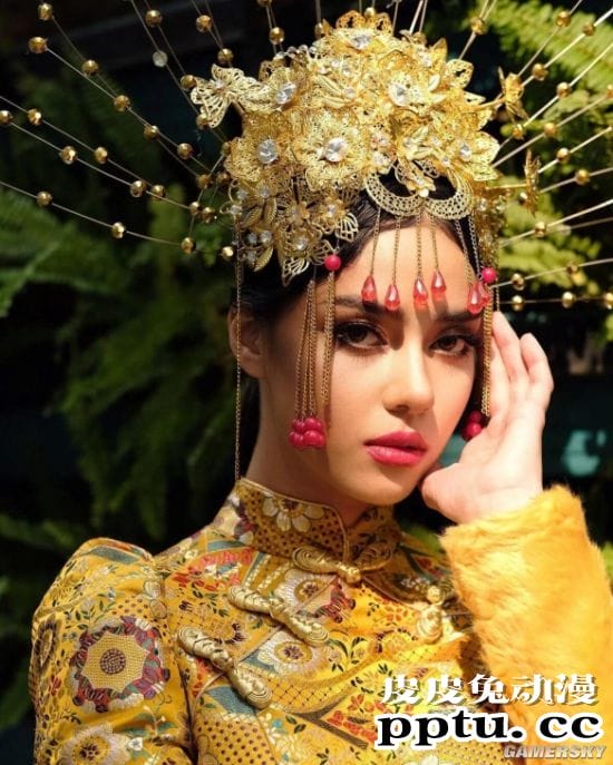 混血美颜犹如人间芭比 泰国环球小姐冠军出炉