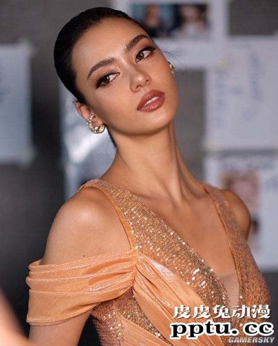 混血美颜犹如人间芭比 泰国环球小姐冠军出炉