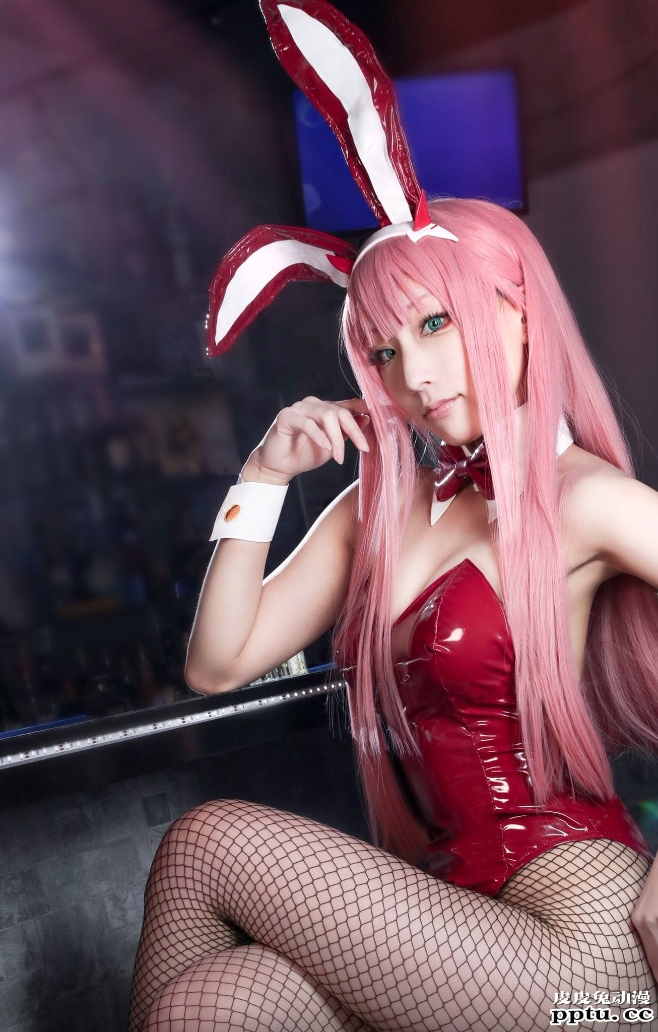 泳装小姐姐腹肌更瞩目 一周大师级CosPlay赏-皮皮兔动漫