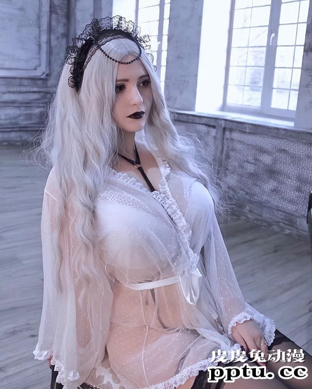 泳装小姐姐腹肌更瞩目 一周大师级CosPlay赏