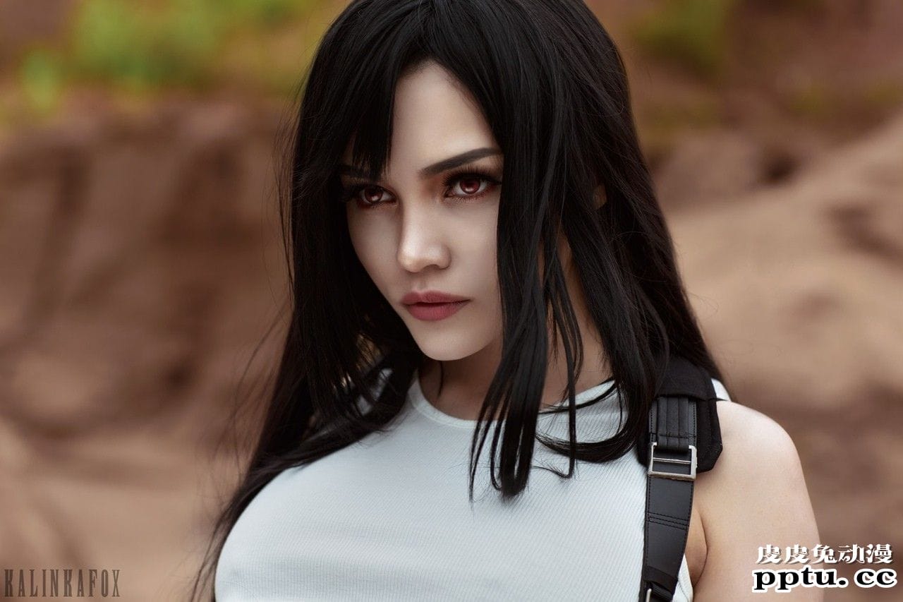 泳装小姐姐腹肌更瞩目 一周大师级CosPlay赏