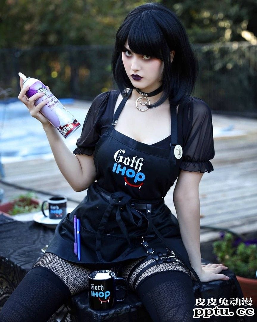 泳装小姐姐腹肌更瞩目 一周大师级CosPlay赏