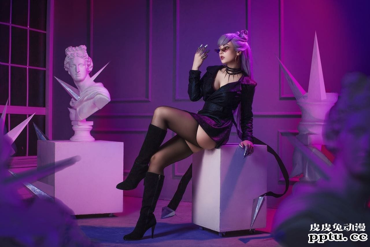 泳装小姐姐腹肌更瞩目 一周大师级CosPlay赏