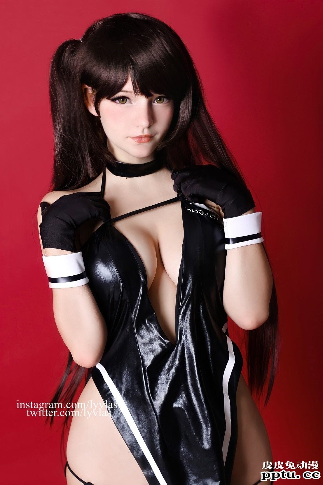 泳装小姐姐腹肌更瞩目 一周大师级CosPlay赏