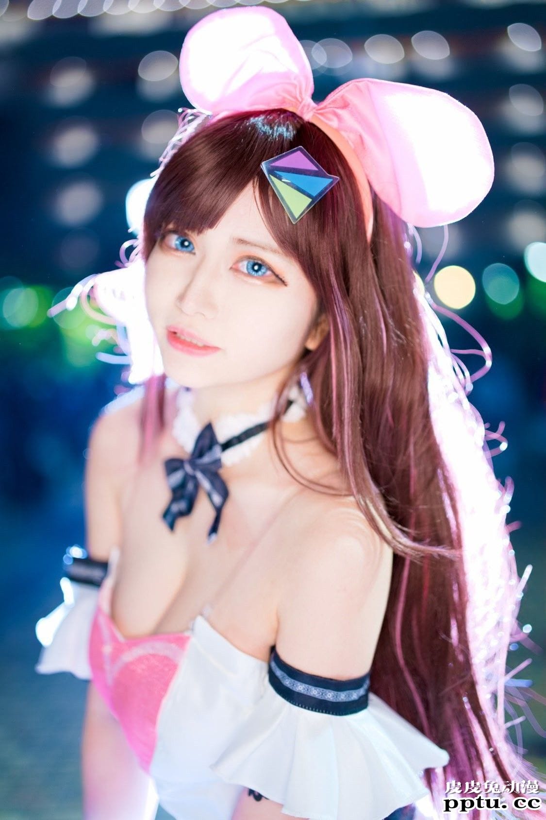 泳装小姐姐腹肌更瞩目 一周大师级CosPlay赏