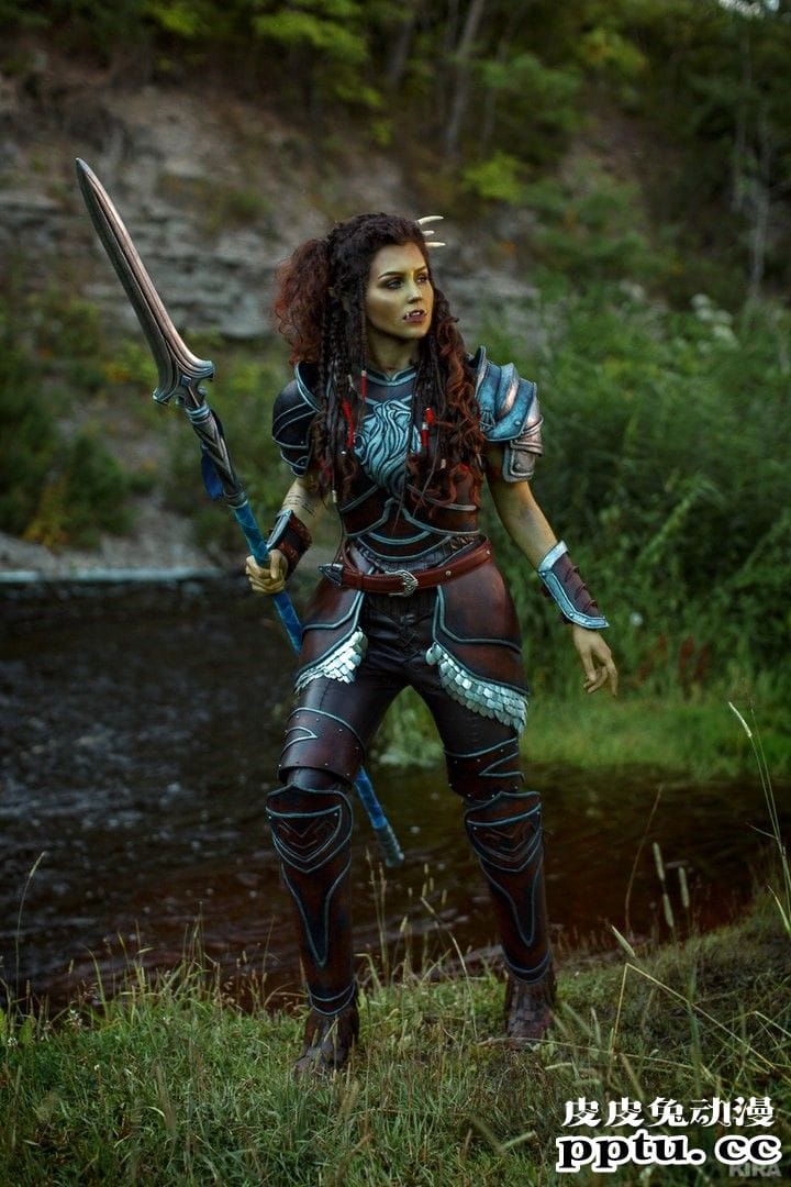 泳装小姐姐腹肌更瞩目 一周大师级CosPlay赏