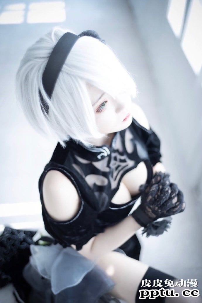 泳装小姐姐腹肌更瞩目 一周大师级CosPlay赏