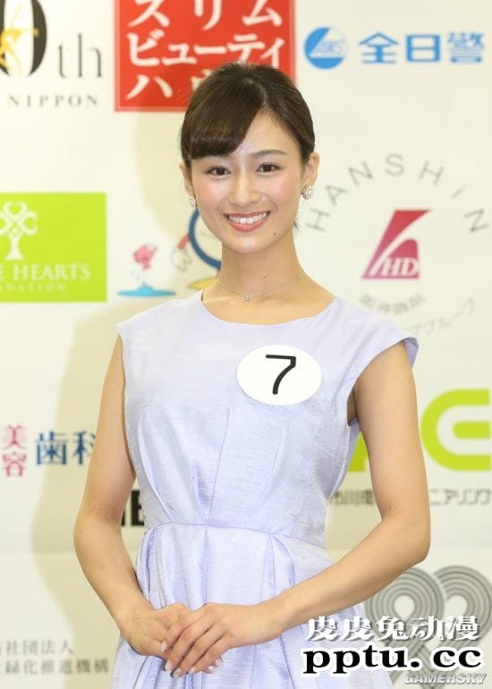 纤细腰身让人遐想无限 软骨嫩肌日本美女Fumika