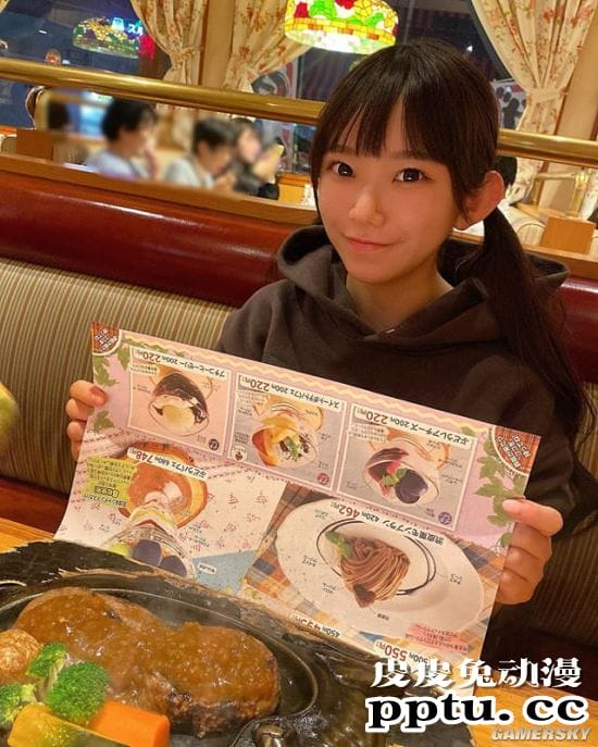 长泽茉里奈害羞的欧派问题 解答世界上最大的罩杯