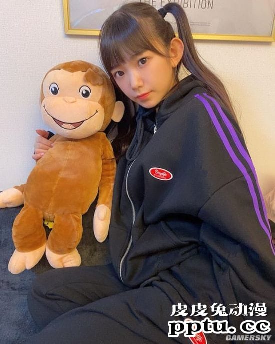 长泽茉里奈害羞的欧派问题 解答世界上最大的罩杯