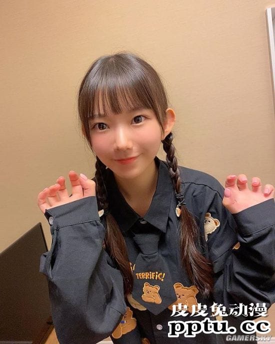 长泽茉里奈害羞的欧派问题 解答世界上最大的罩杯