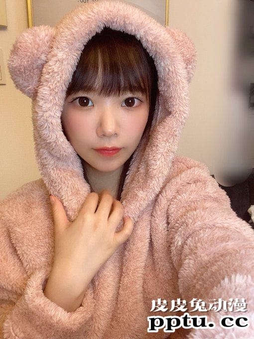 长泽茉里奈害羞的欧派问题 解答世界上最大的罩杯