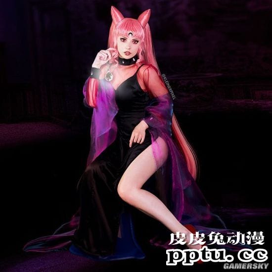 美妆博主COS神还原 化妆技突破次元壁