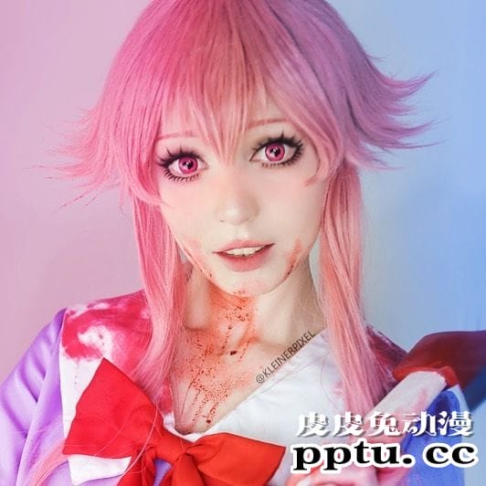 美妆博主COS神还原 化妆技突破次元壁