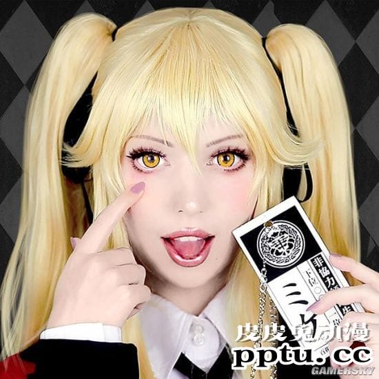 美妆博主COS神还原 化妆技突破次元壁