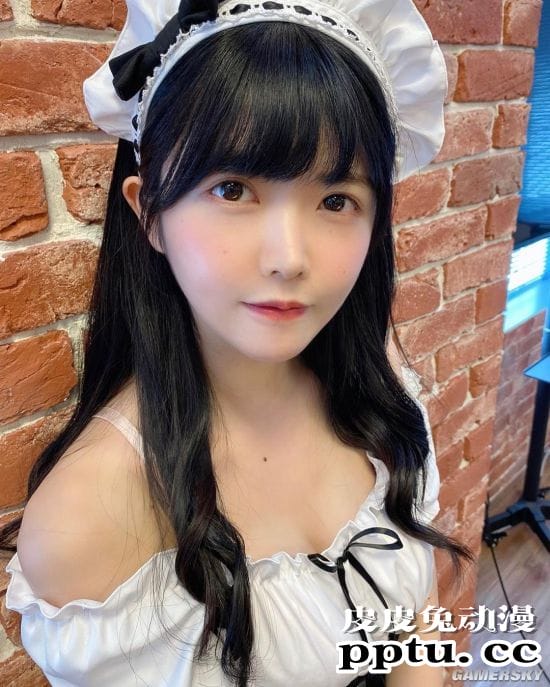 牛奶肤可爱美少女小露身材 令人心情激动的偶像正妹小野寺梓