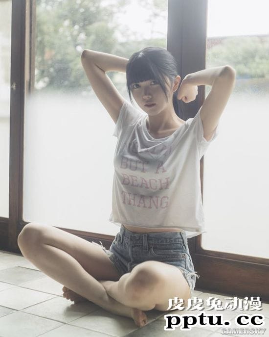 牛奶肤可爱美少女小露身材 令人心情激动的偶像正妹小野寺梓