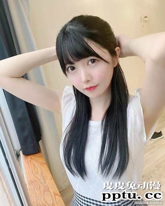 牛奶肤可爱美少女小露身材 令人心情激动的偶像正妹小野寺梓