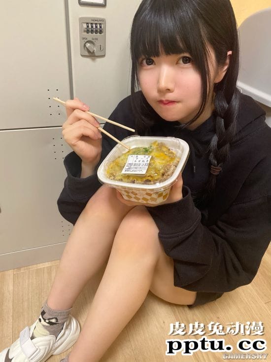 牛奶肤可爱美少女小露身材 令人心情激动的偶像正妹小野寺梓