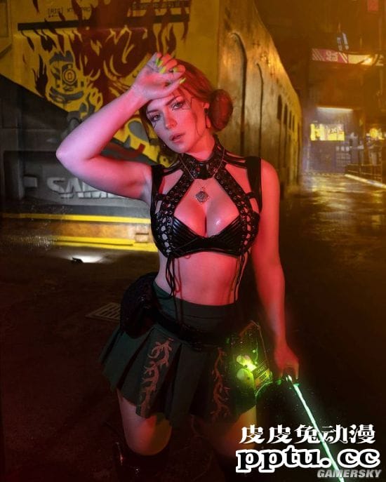 俄妹COS赛博朋克版特莉丝 会发光的女术士