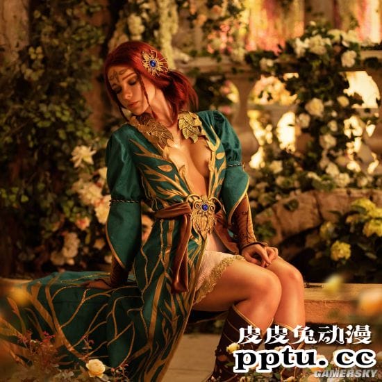 俄妹COS赛博朋克版特莉丝 会发光的女术士