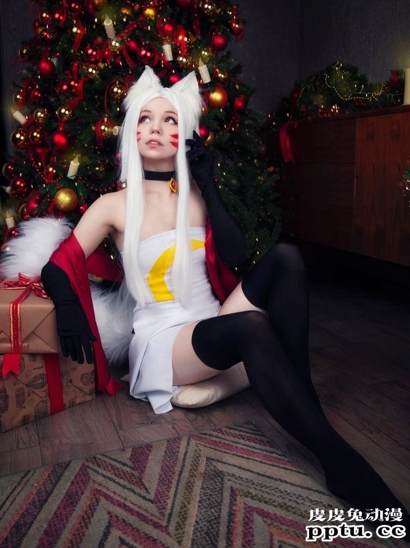 娘化PS5怎么用光盘？一周大师级CosPlay赏