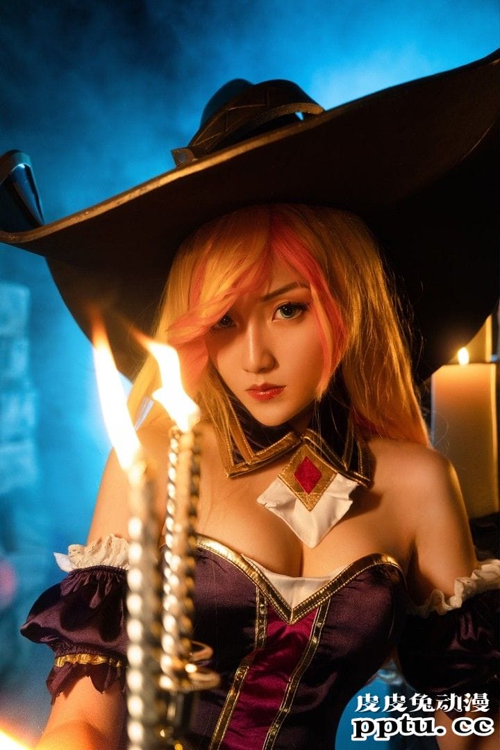 娘化PS5怎么用光盘？一周大师级CosPlay赏