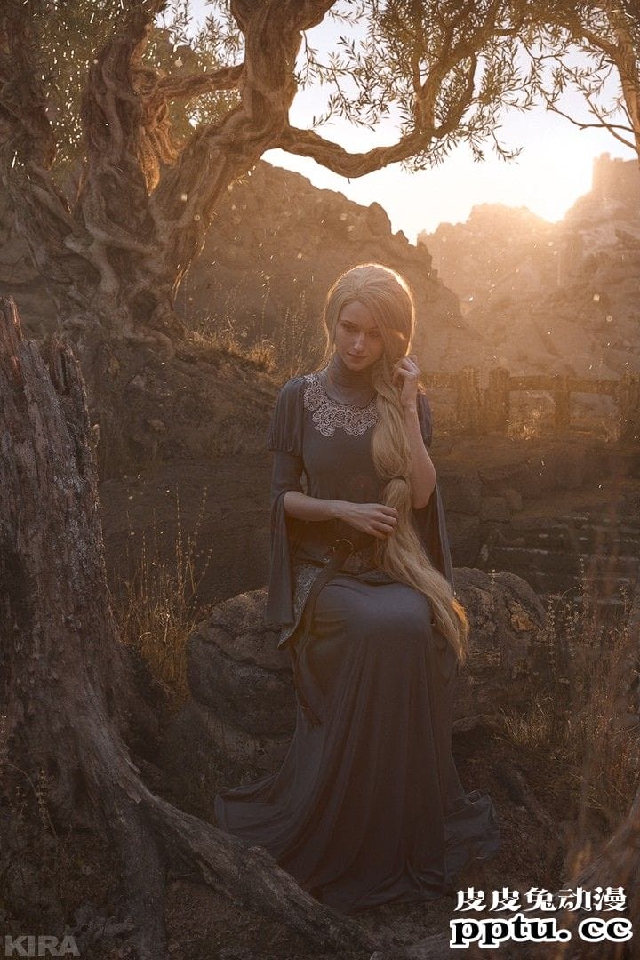 娘化PS5怎么用光盘？一周大师级CosPlay赏