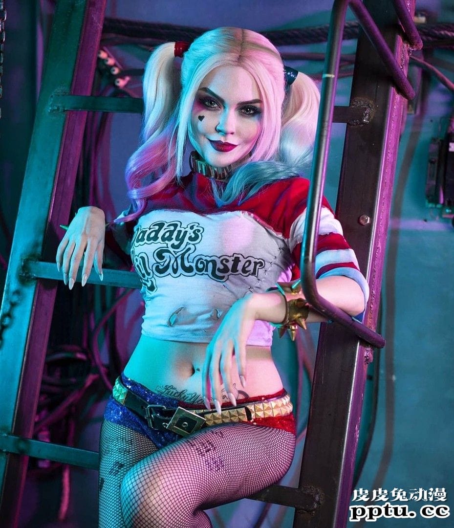 娘化PS5怎么用光盘？一周大师级CosPlay赏