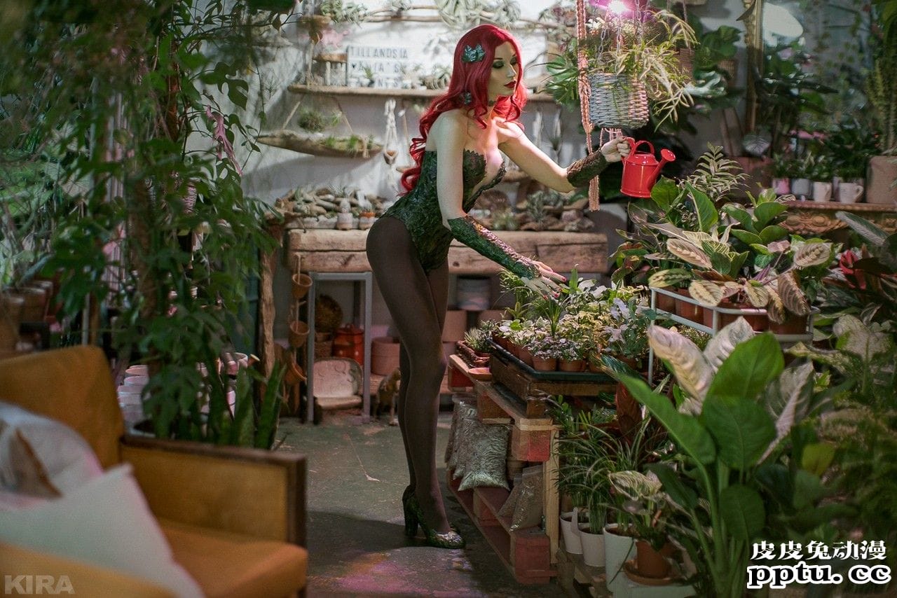 娘化PS5怎么用光盘？一周大师级CosPlay赏