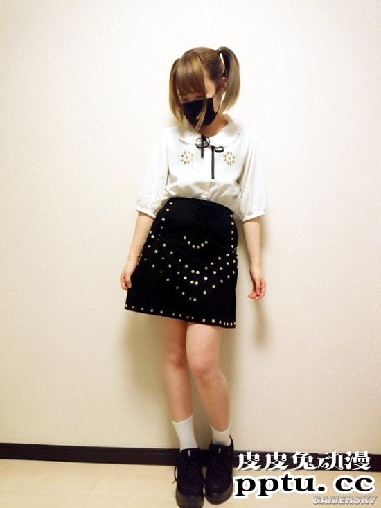 日本少女偶像因搞笑发明走红 明明可以靠脸吃饭的