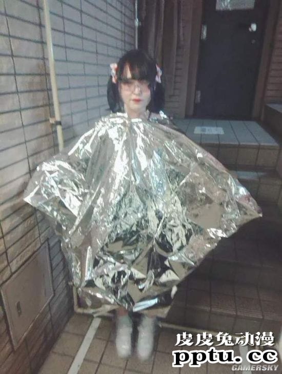 日本少女偶像因搞笑发明走红 明明可以靠脸吃饭的