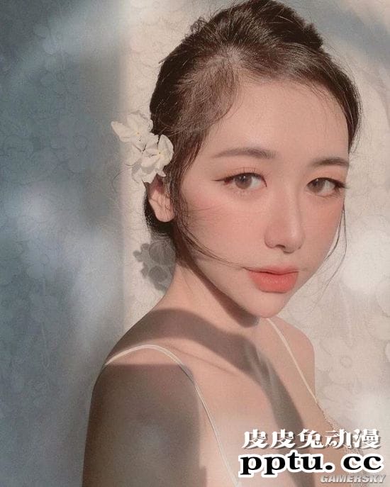 越南整形妹走红网络 重塑外观后找回人生信心-皮皮兔动漫