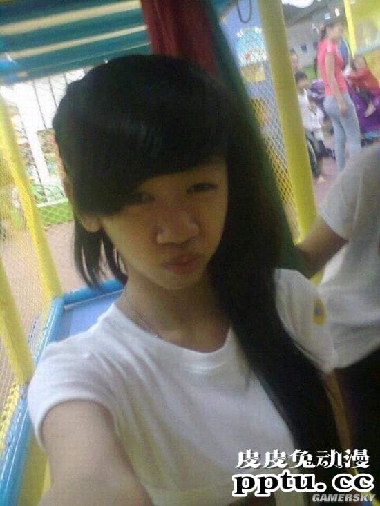 越南整形妹走红网络 重塑外观后找回人生信心