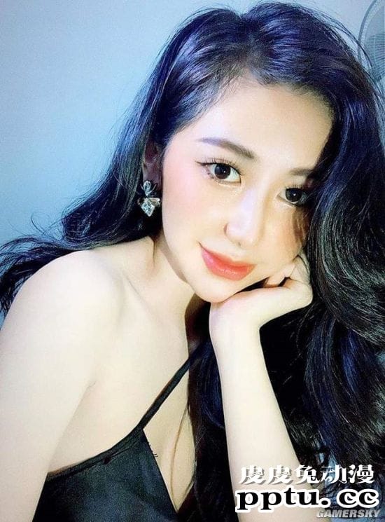 越南整形妹走红网络 重塑外观后找回人生信心