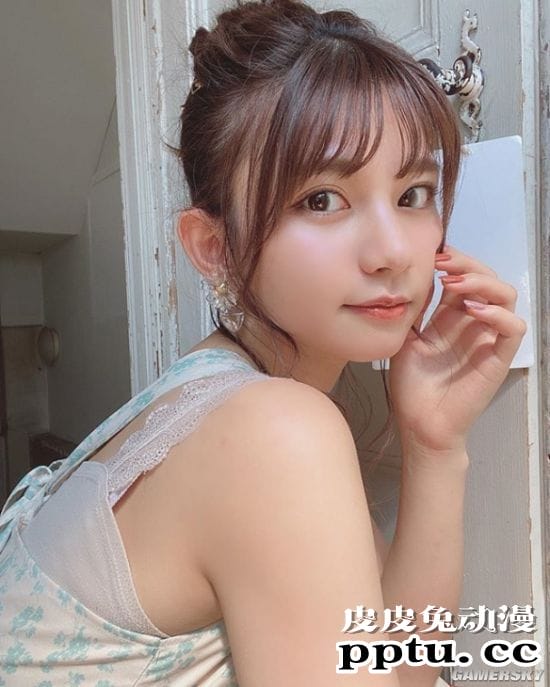 清纯外表下的爆好身材 喜欢嘟嘴的妹系写真女孩本田夕步