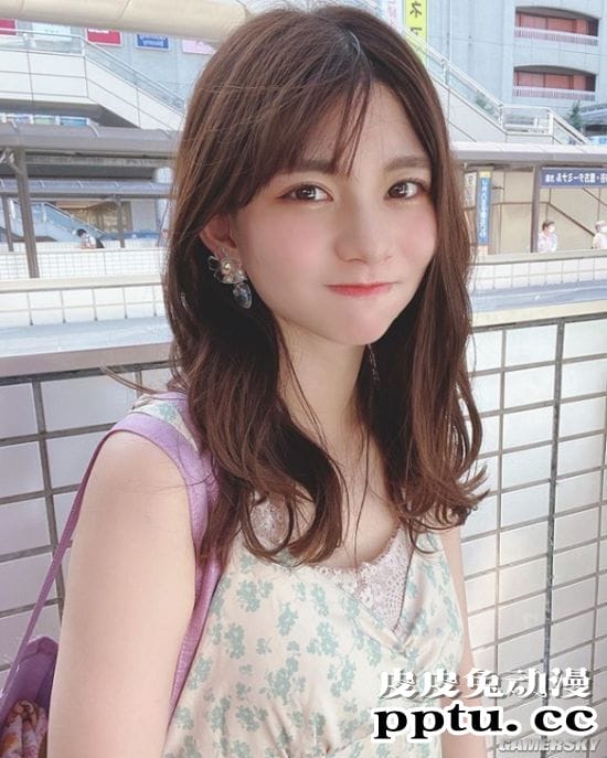 清纯外表下的爆好身材 喜欢嘟嘴的妹系写真女孩本田夕步