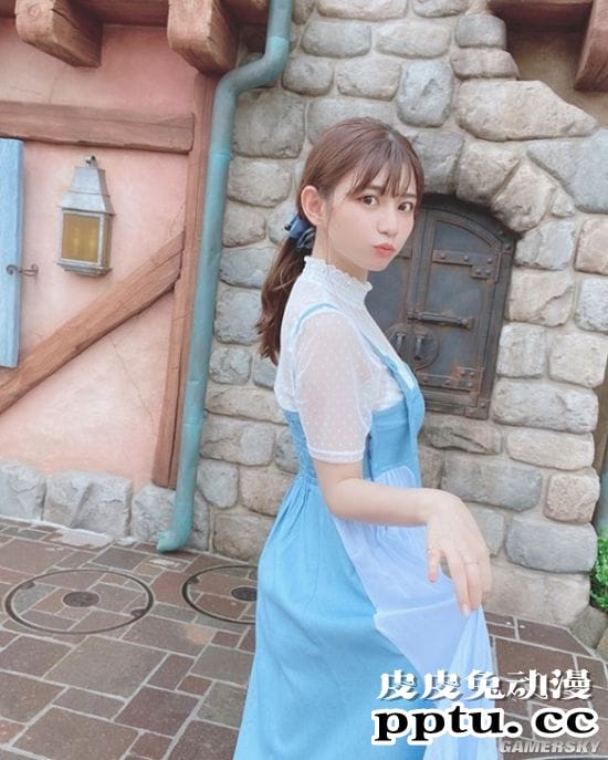 清纯外表下的爆好身材 喜欢嘟嘴的妹系写真女孩本田夕步