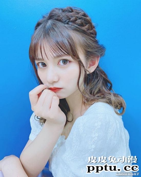 清纯外表下的爆好身材 喜欢嘟嘴的妹系写真女孩本田夕步