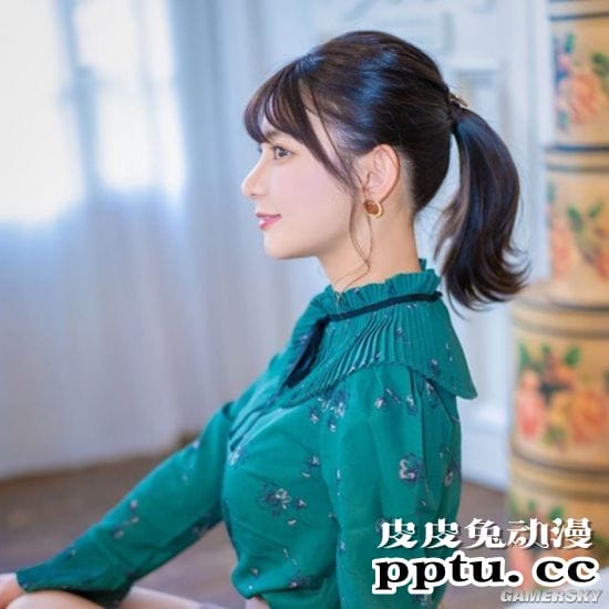 清纯外表下的爆好身材 喜欢嘟嘴的妹系写真女孩本田夕步