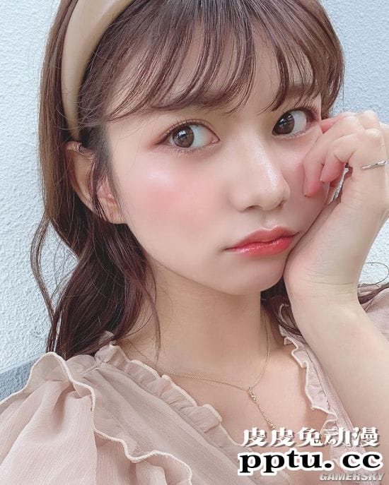 清纯外表下的爆好身材 喜欢嘟嘴的妹系写真女孩本田夕步