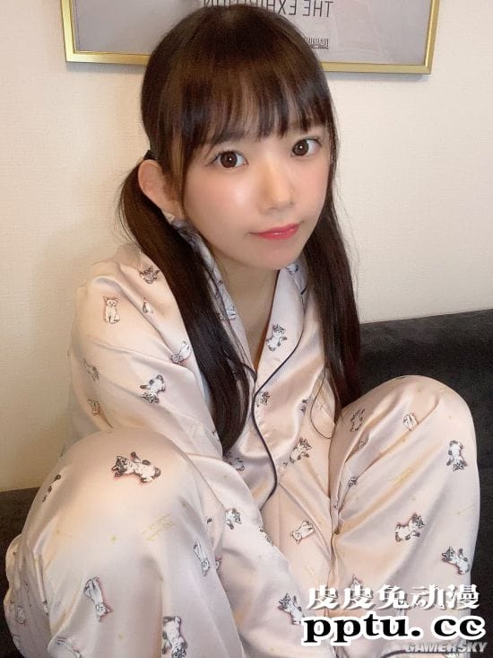 日本写真女星长泽茉里奈害羞的问题 男生看欧派会有什么好处？