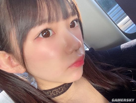 日本写真女星长泽茉里奈害羞的问题 男生看欧派会有什么好处？